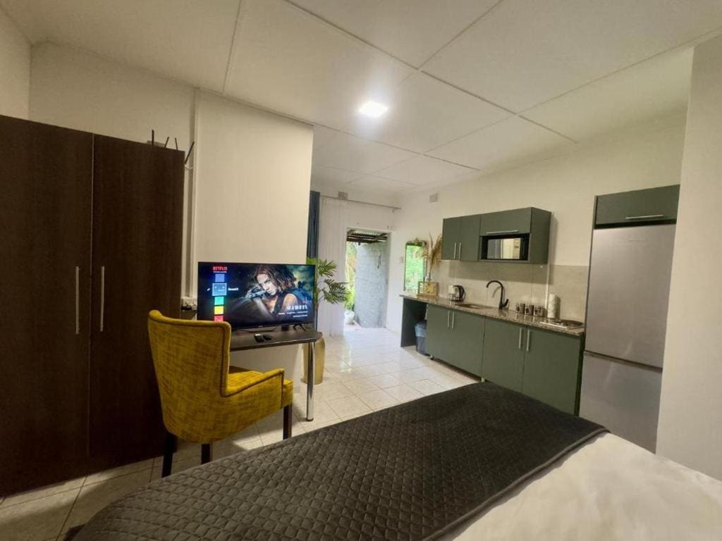 Double or Twin Room room - Image 3