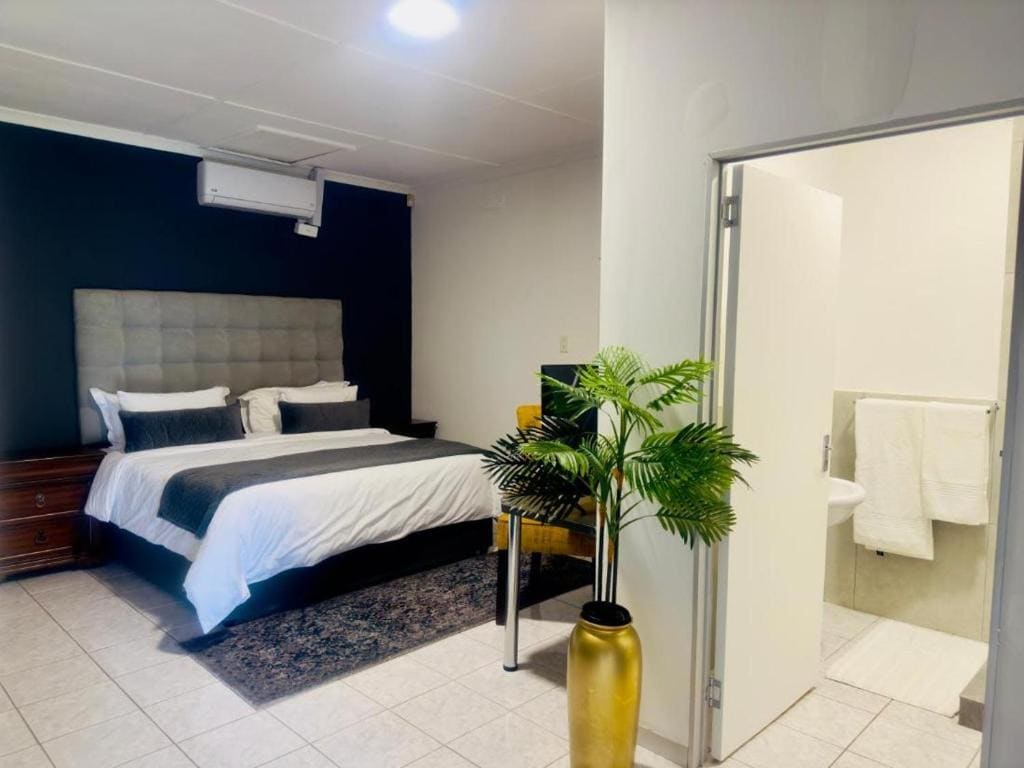 Double or Twin Room room - Image 2
