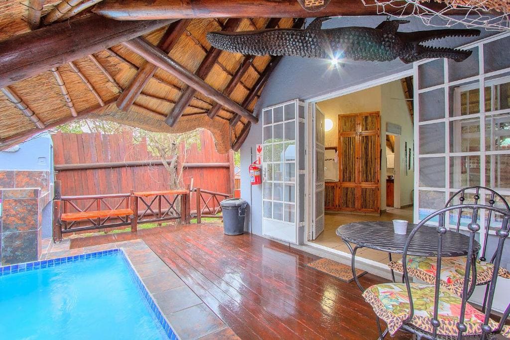 African Experience Villa room - Image 1