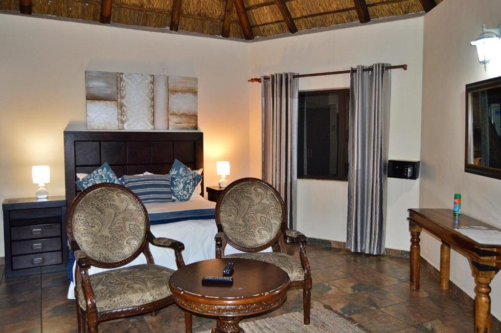Family Room with Shower room - Image 3