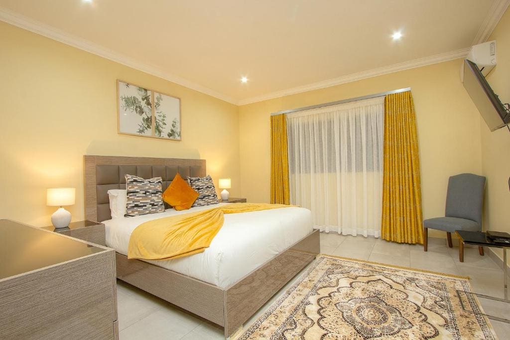 Family Room room - Image 2