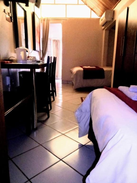 Double Room room - Image 2