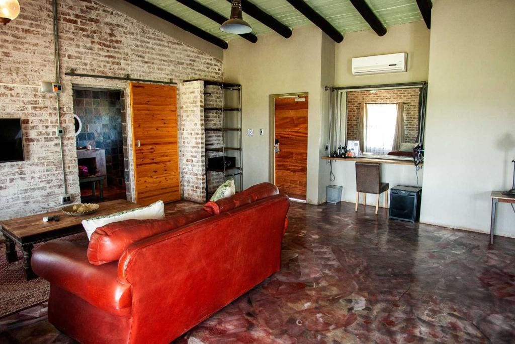 Executive Suite room - Image 2