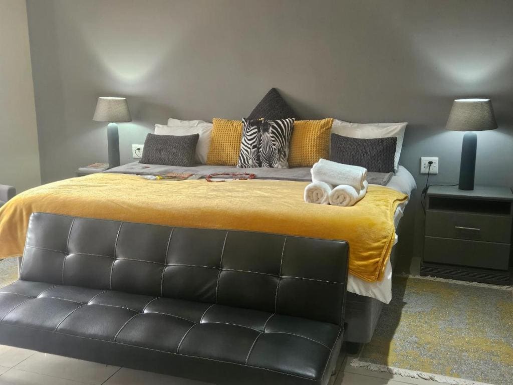 Standard King Room room - Image 3