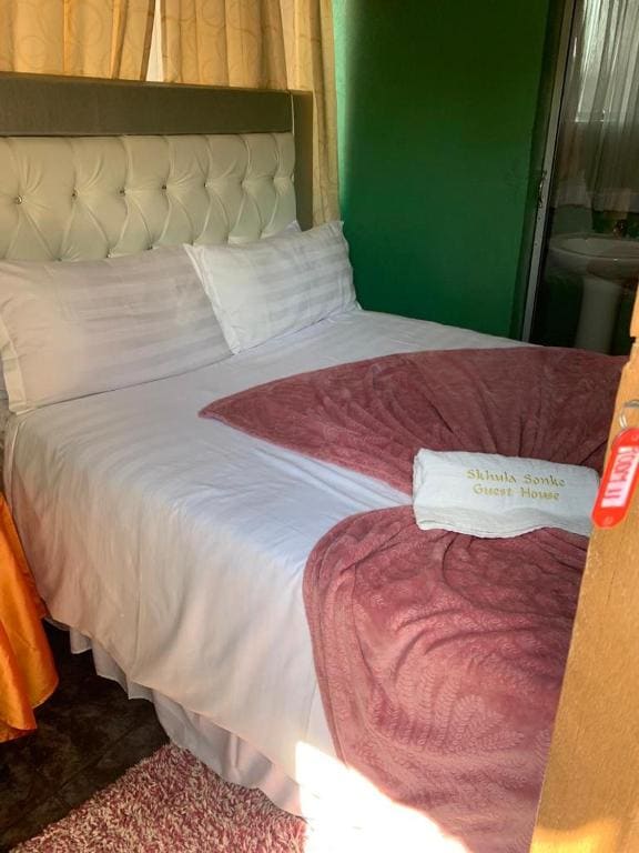 Economy Double Room room - Image 1
