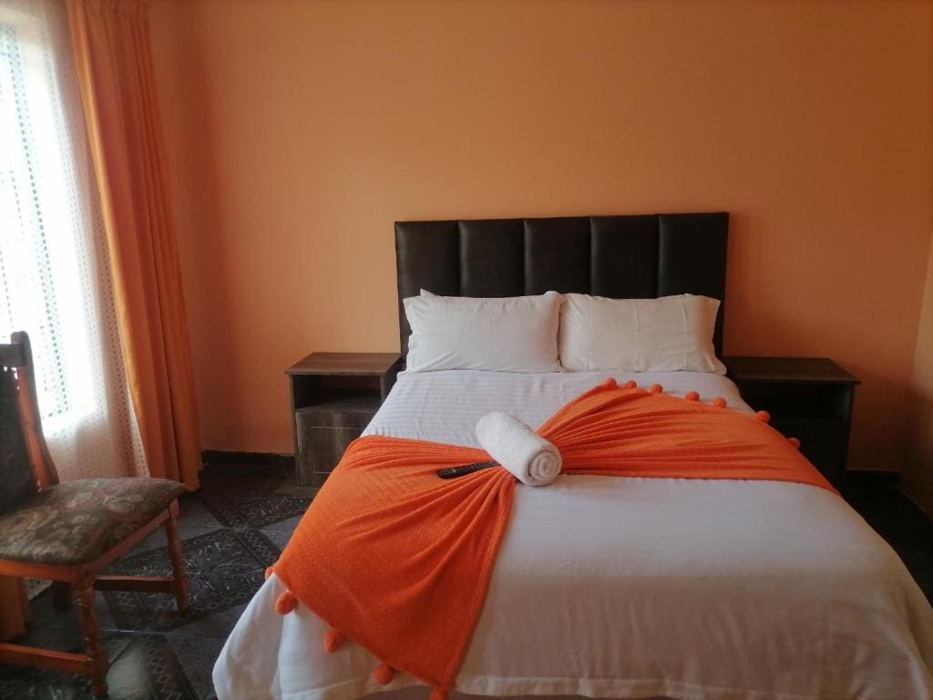 Budget Double Room room - Image 3