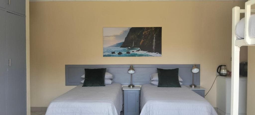King Suite with Pool View room - Image 2