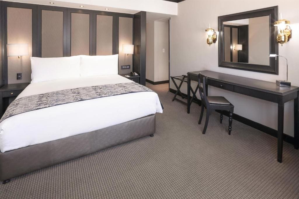 Suite - Non-Smoking room - Image 1