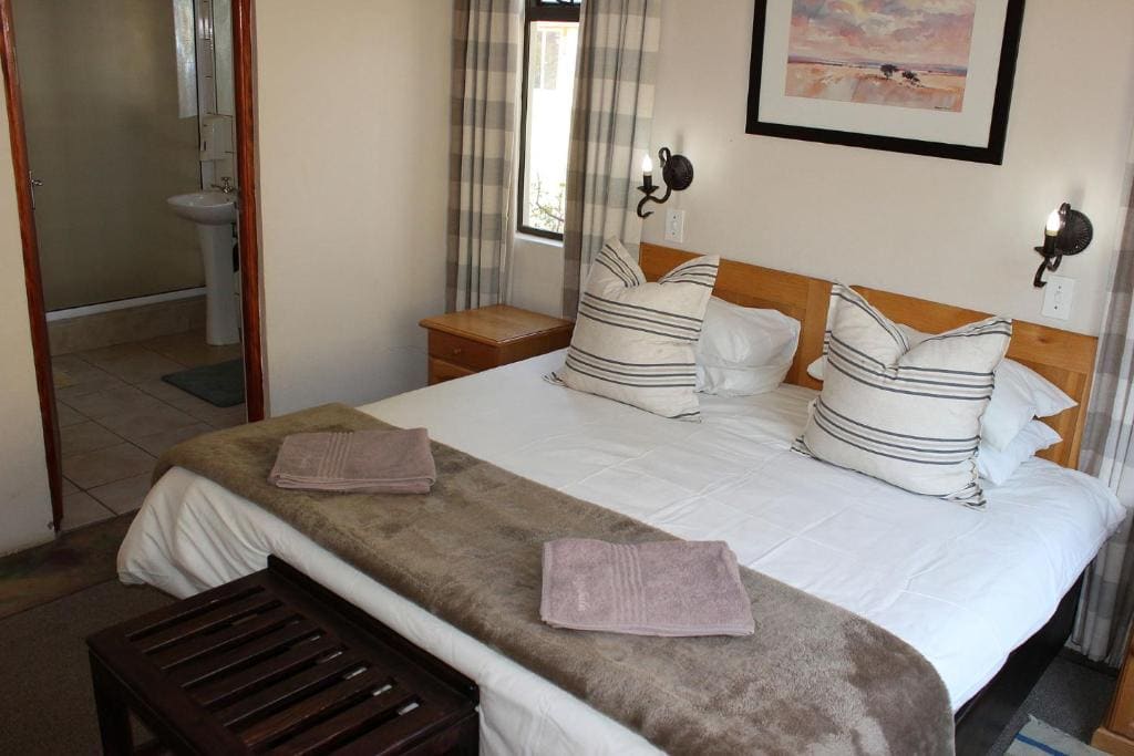 Bungalow room - Image 3