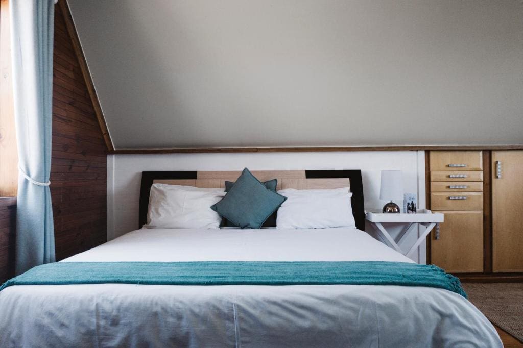 Deluxe Double Room with Sea View room - Image 2