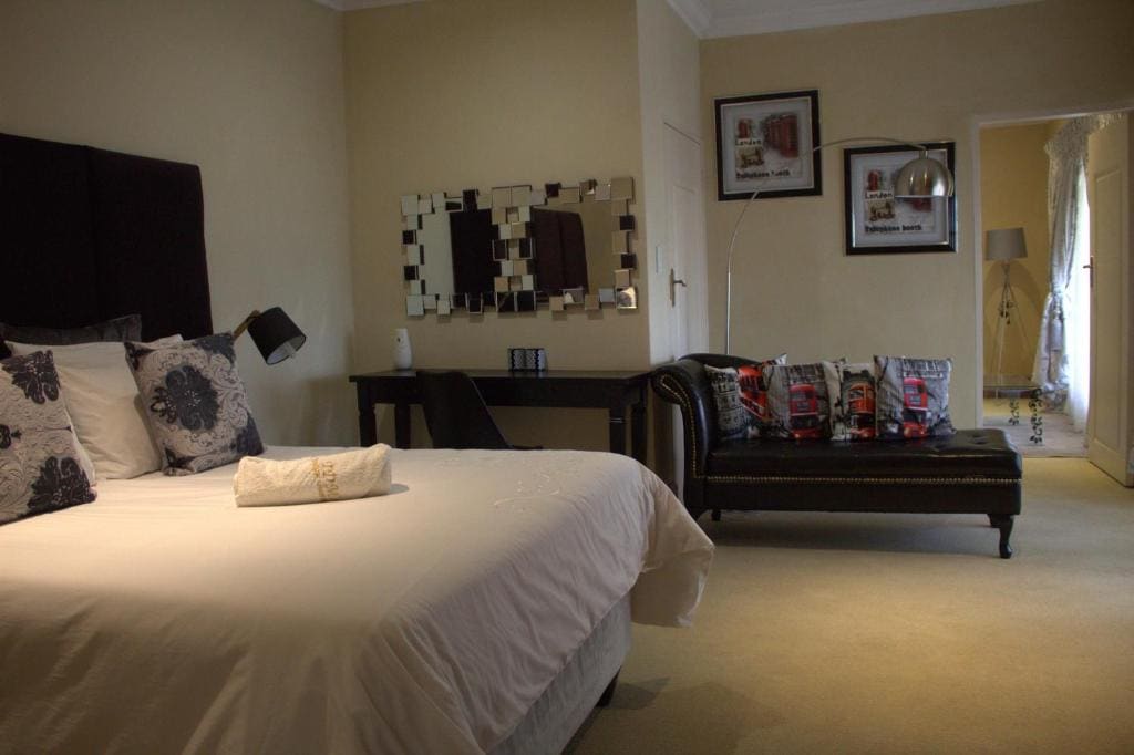 Standard King Room room - Image 1