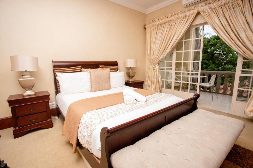 Luxury King Room room - Image 3