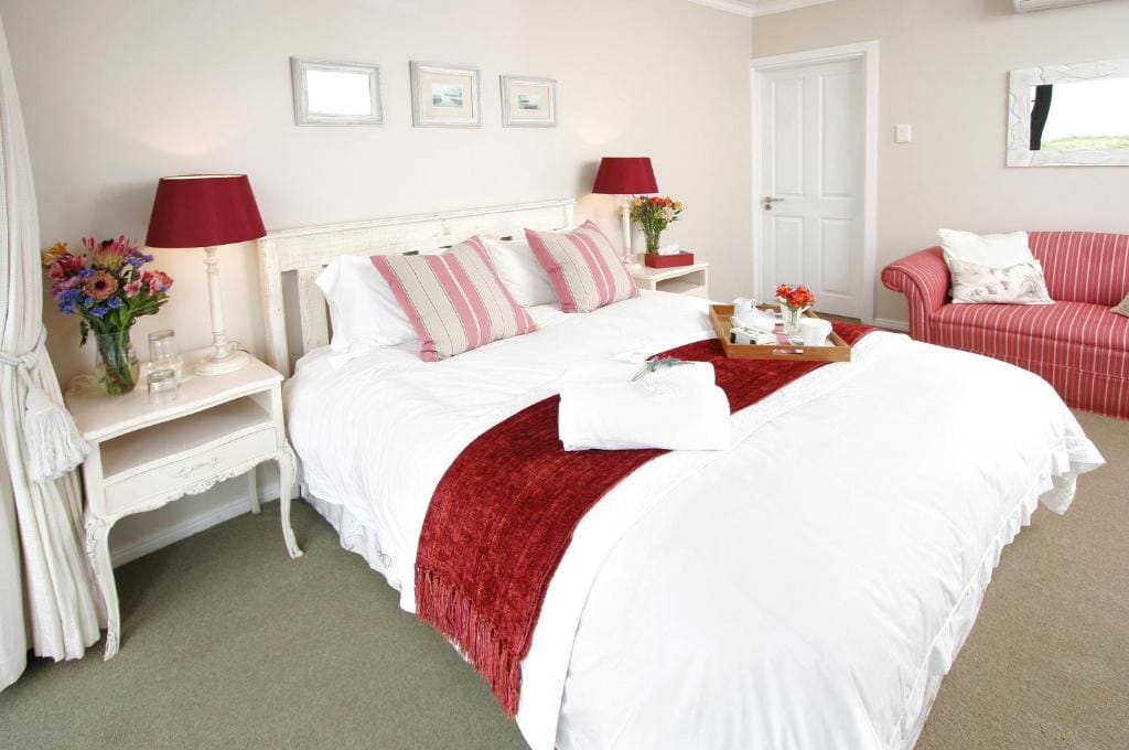Luxury Queen Room with Sea View room - Image 3