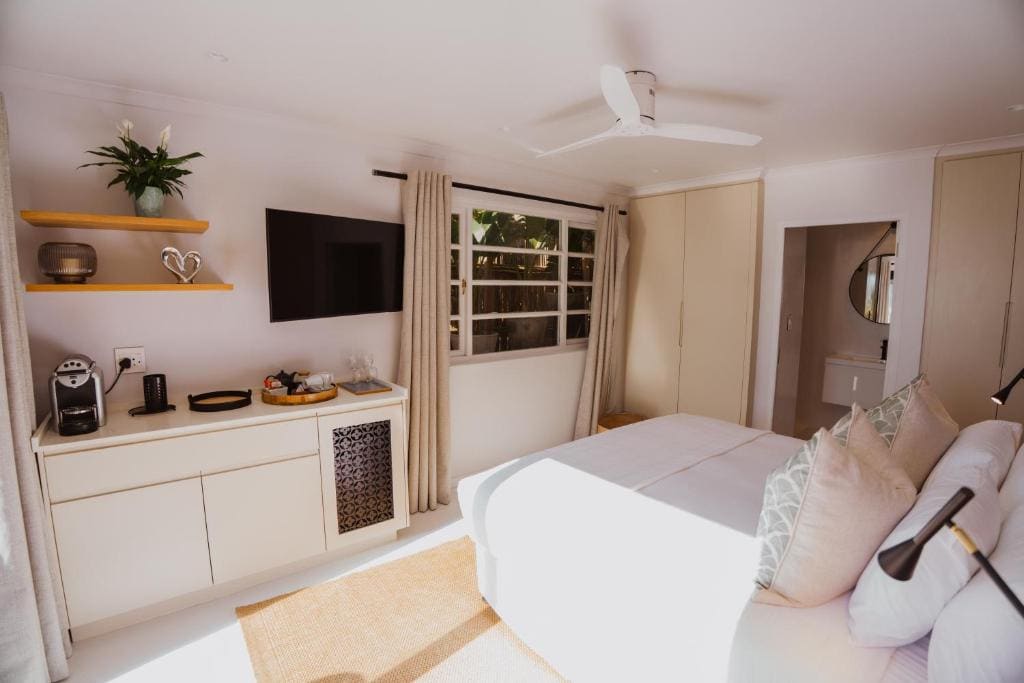 Classic Cottage room - Image 2