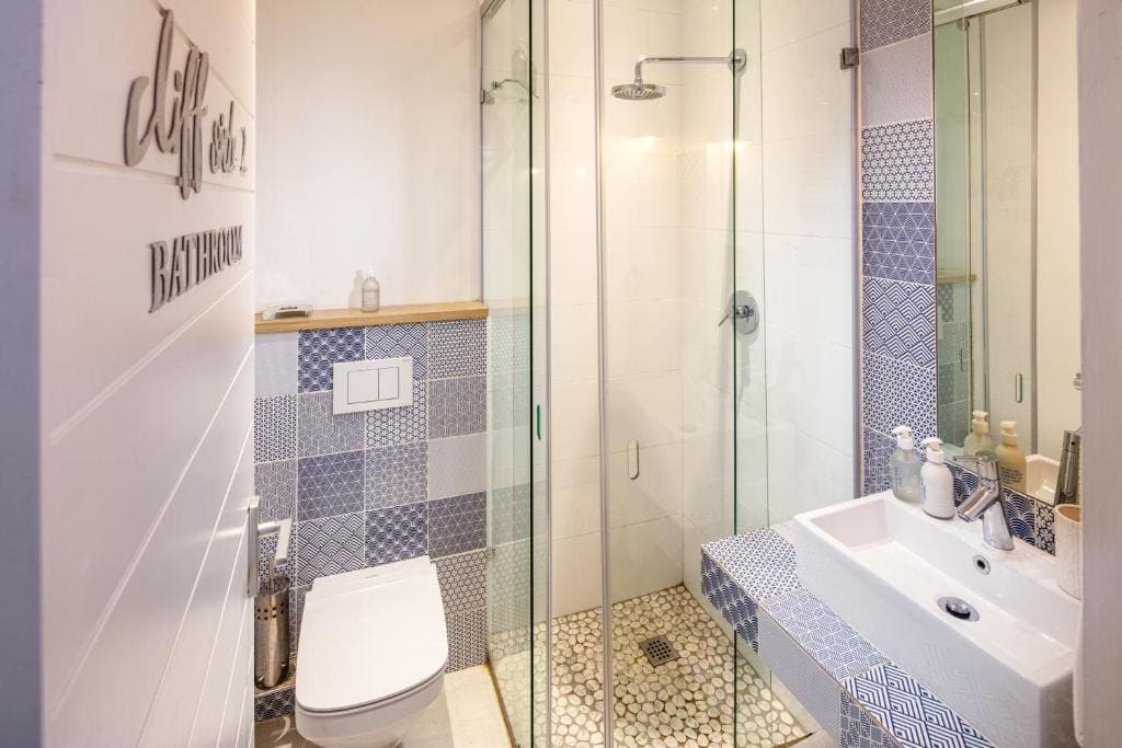 Classic Quadruple Room room - Image 1