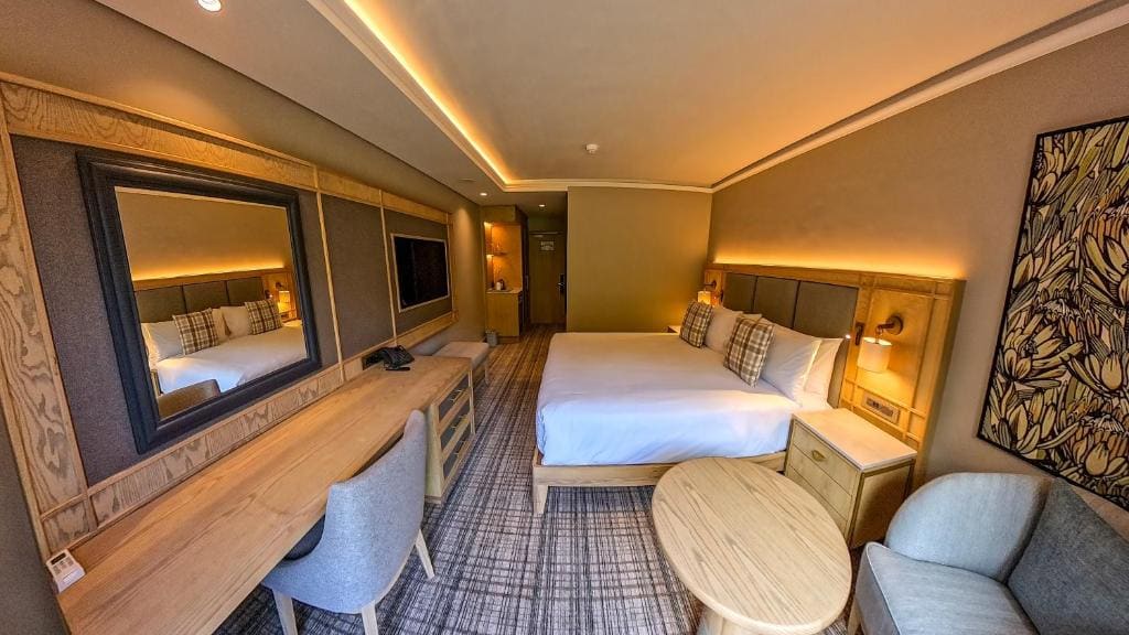 Suite room - Image 3