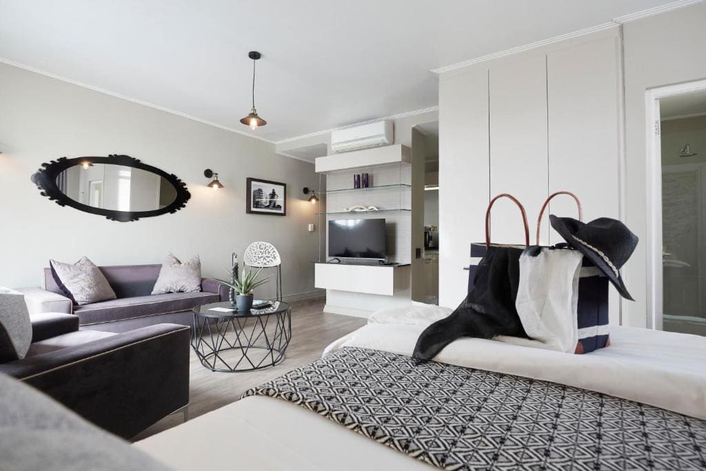 Luxury Studio room - Image 2