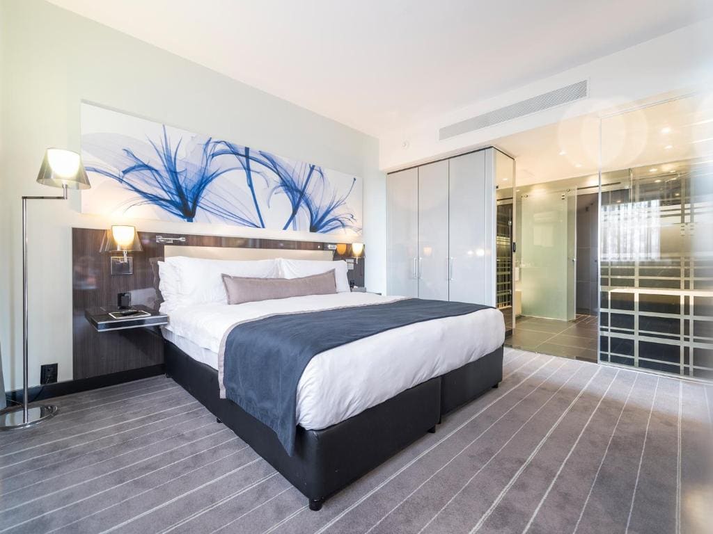 Executive Suite room - Image 1