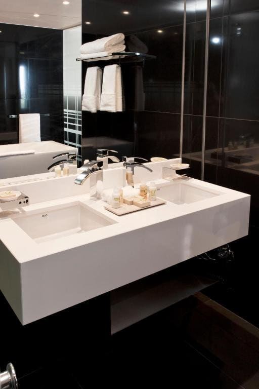 Luxury Suite room - Image 2