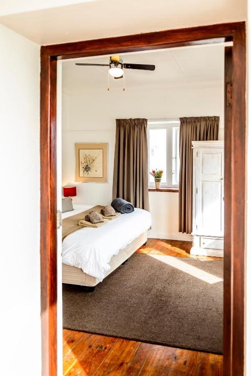 Superior King Room room - Image 3