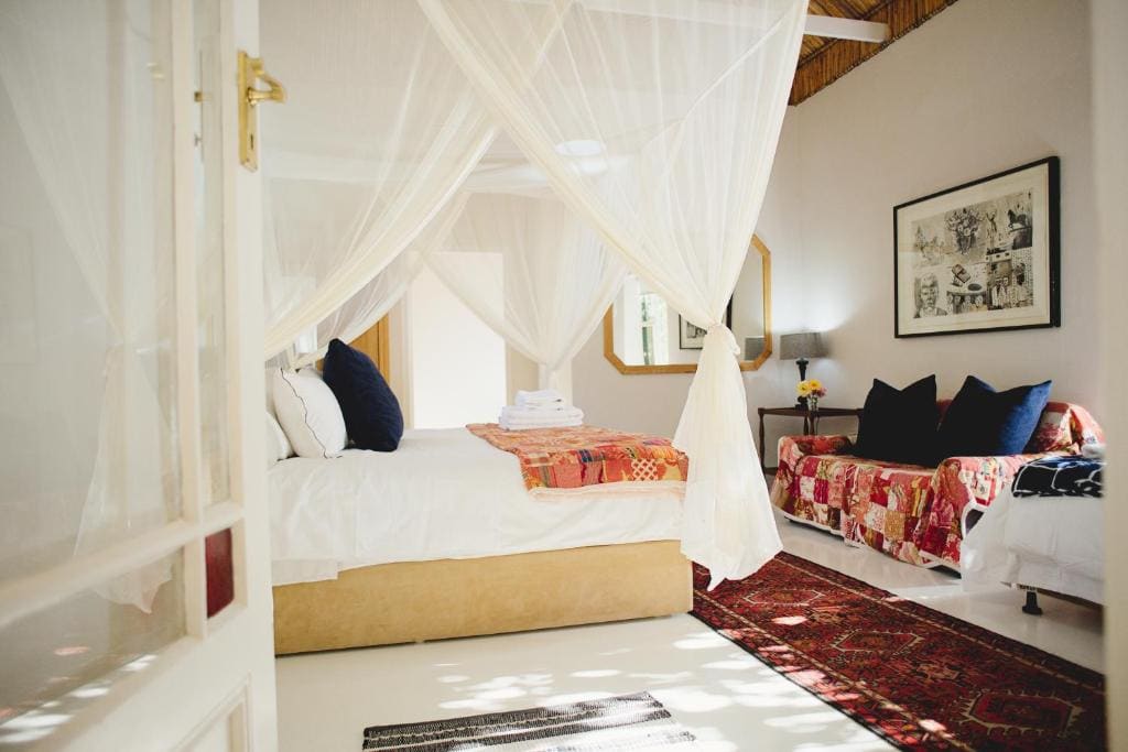 Cottage room - Image 2