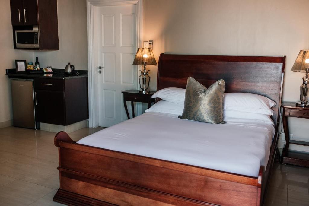 Suite with Garden View room - Image 2