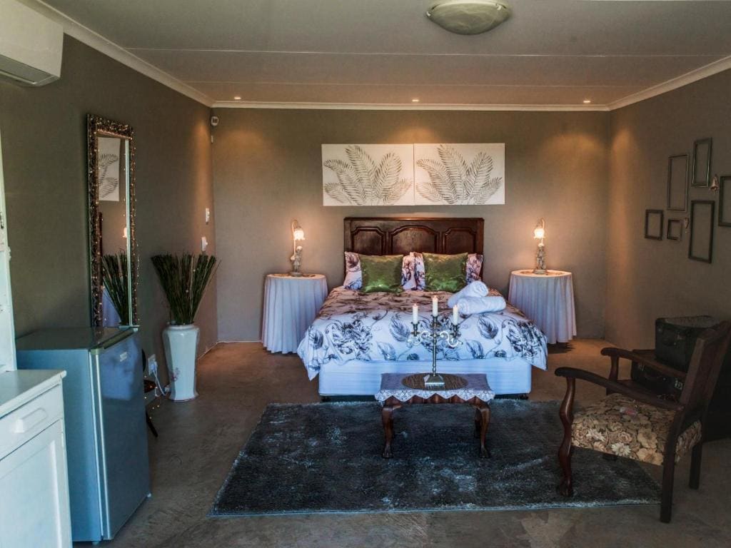 Honeymoon Suite room - Image 2