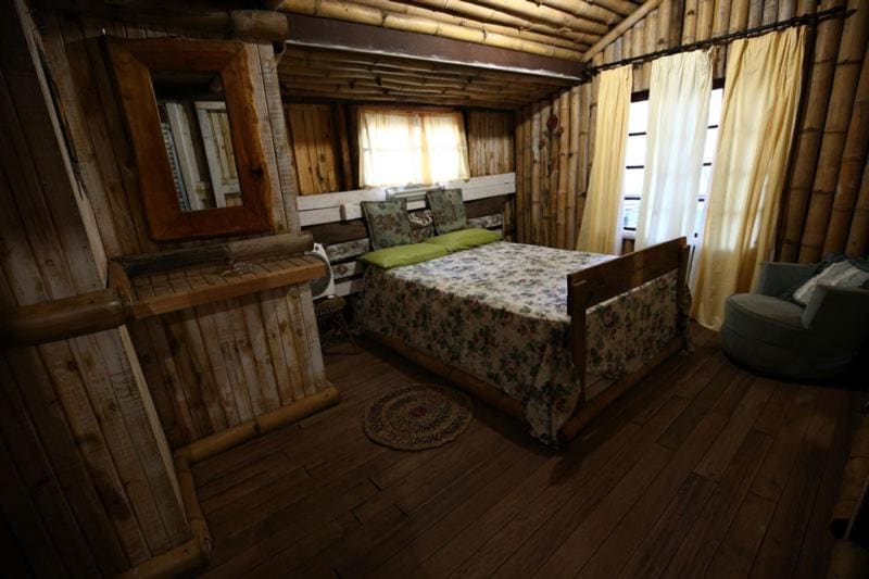 Two-Bedroom Bungalow room - Image 1