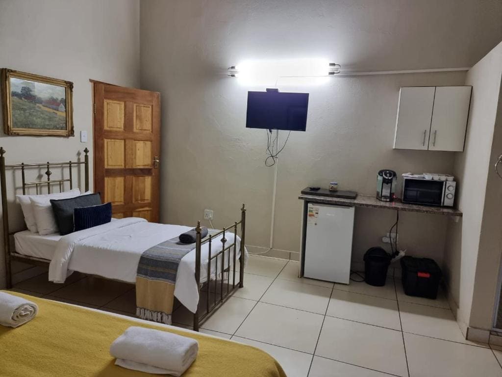 Quadruple Room with Garden View room - Image 1