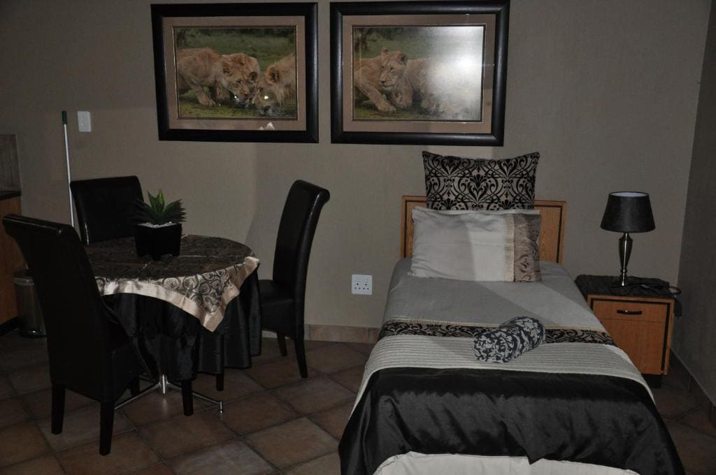 One-Bedroom Chalet room - Image 1
