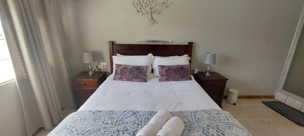 Standard Double Room room - Image 3