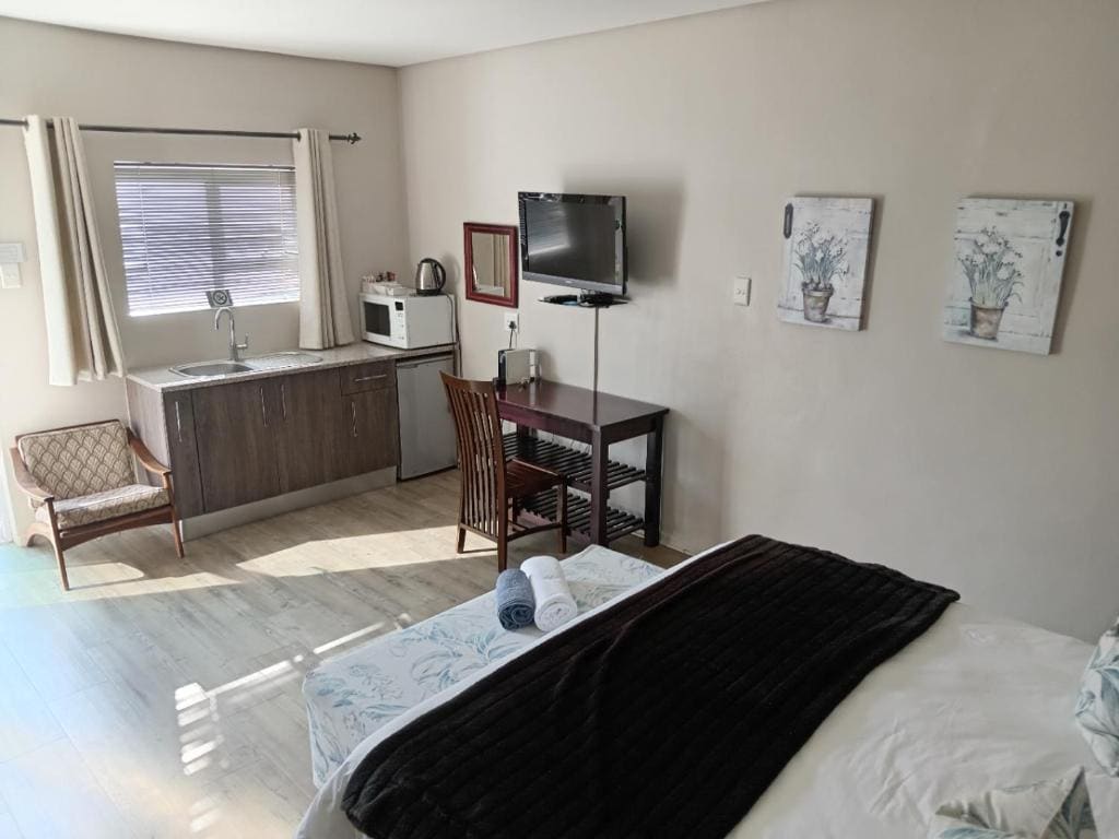 Deluxe Double or Twin Room room - Image 1