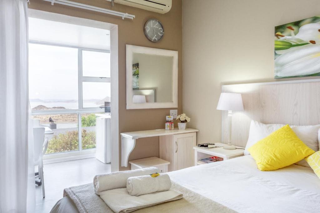 Deluxe King Room room - Image 1