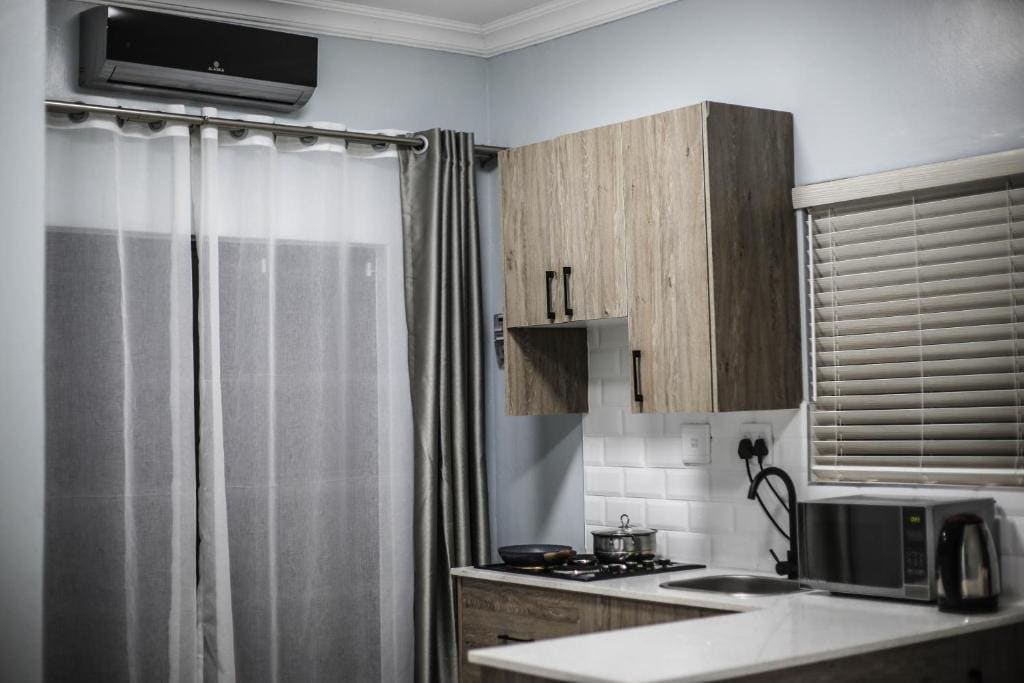 Standard Queen Room room - Image 1