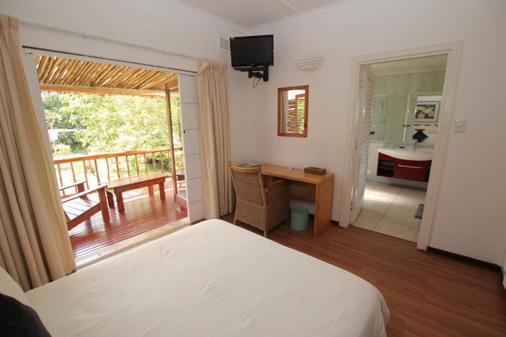 Double Room with Garden View room - Image 1
