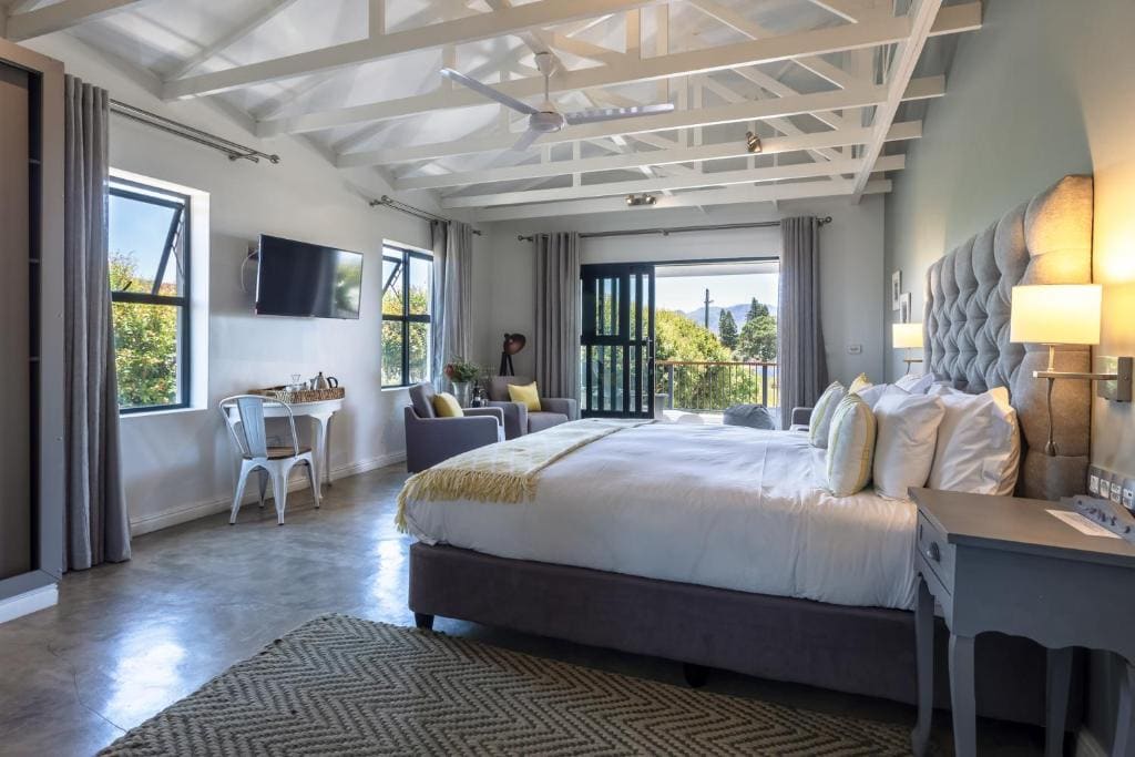 Suite with Garden View room - Image 3