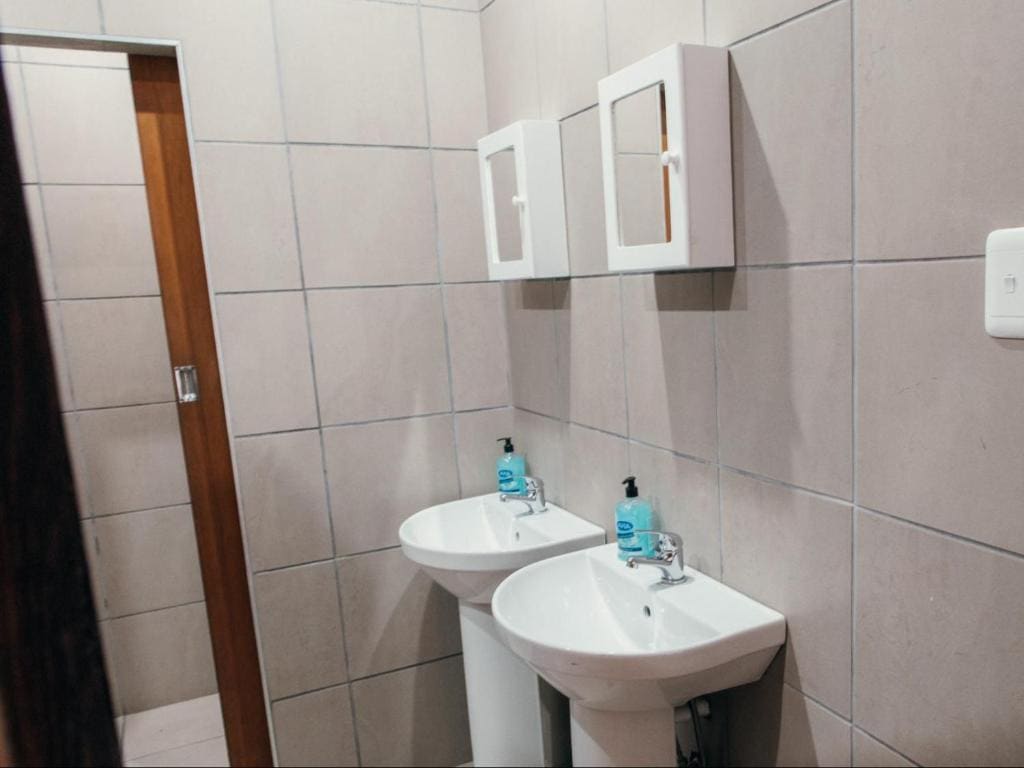 Triple Room with Shared Bathroom room - Image 2