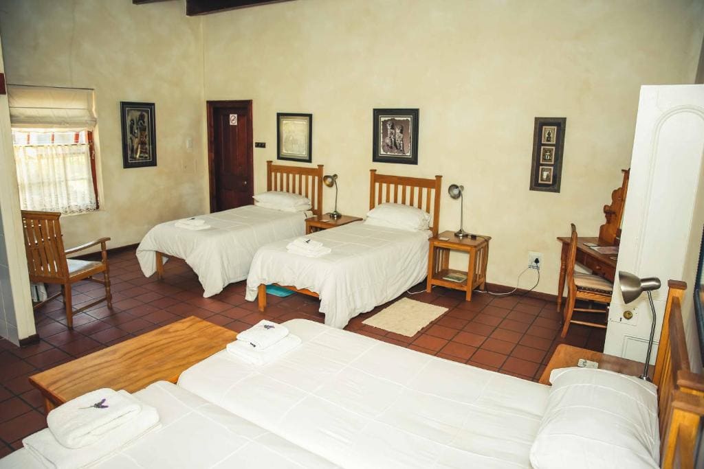 Family Room room - Image 2