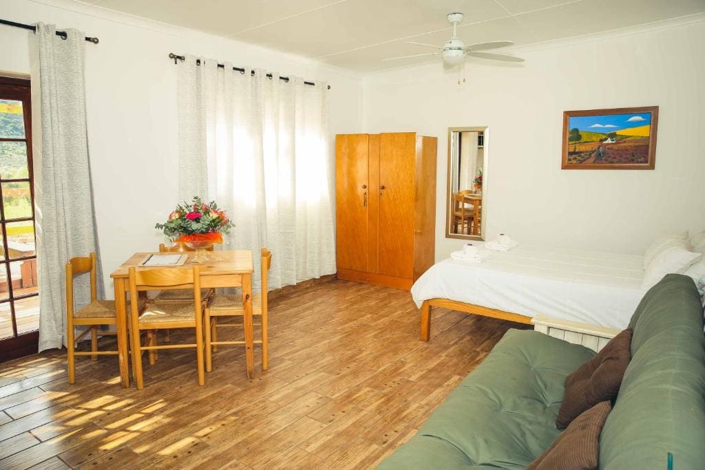 Double Room with Sofa Bed room - Image 1