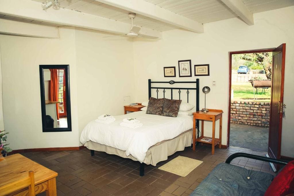Double Room with Sofa Bed room - Image 2