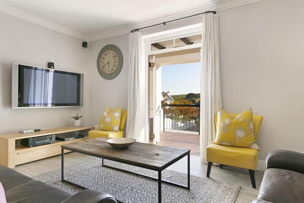 Three-Bedroom Villa room - Image 1