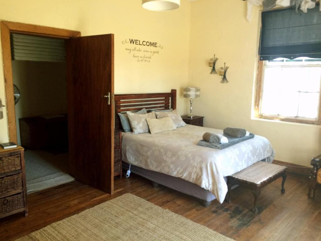 Family Room with Bath room - Image 3