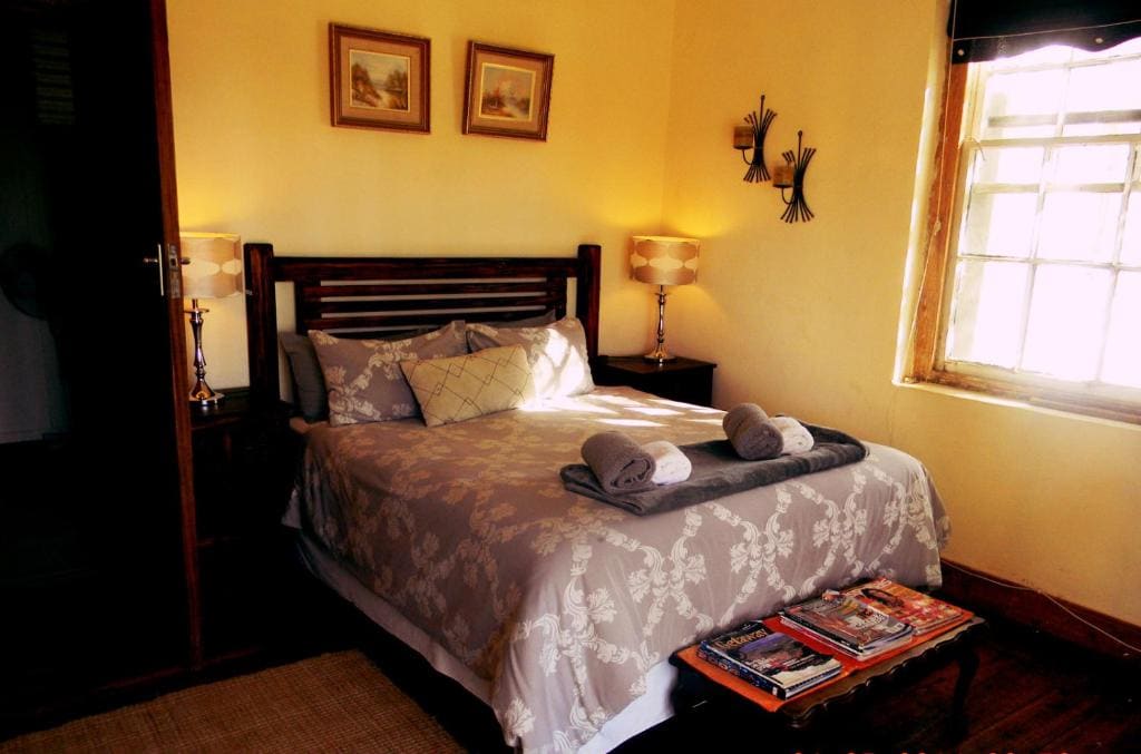 Family Room with Bath room - Image 2
