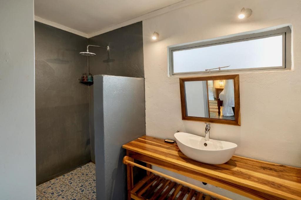 Double or Twin Room with Garden View room - Image 2