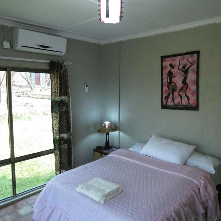 One-Bedroom Chalet room - Image 3