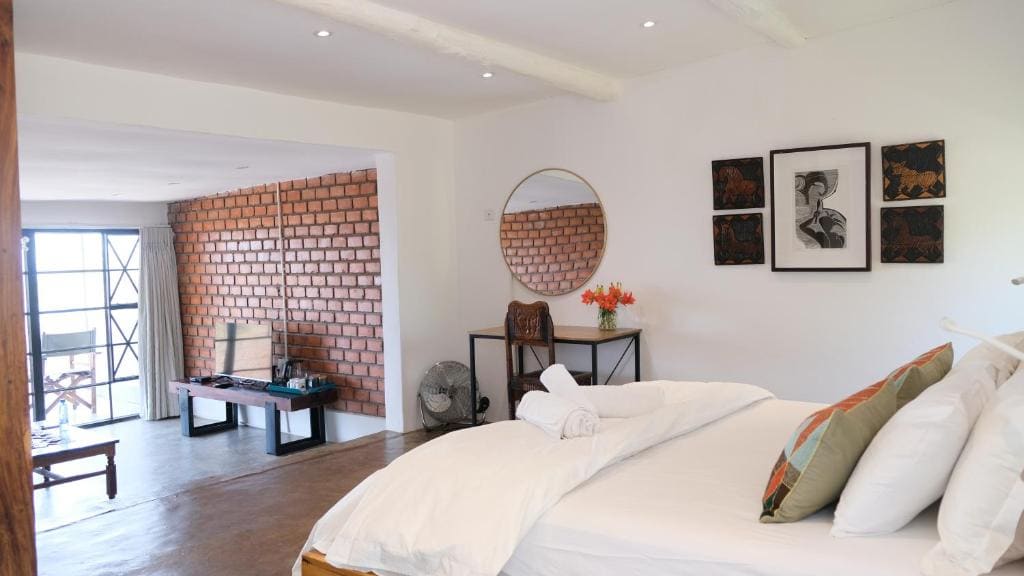 Deluxe Family Room room - Image 1