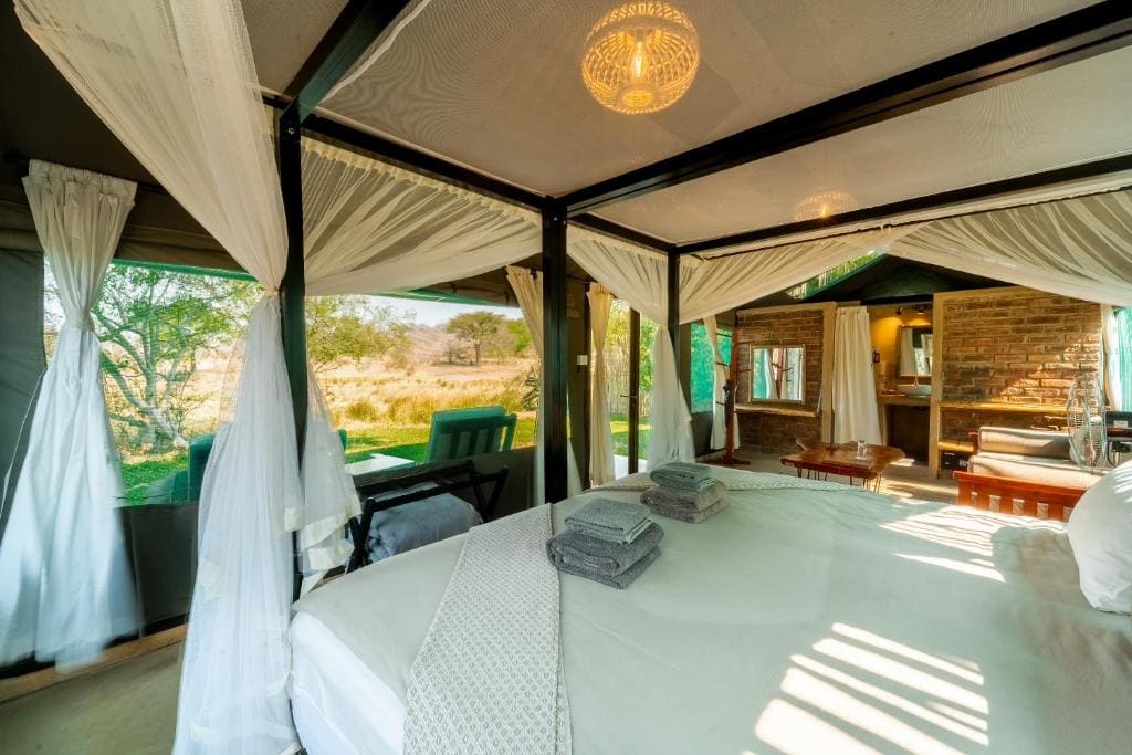 Deluxe Tent room - Image 1