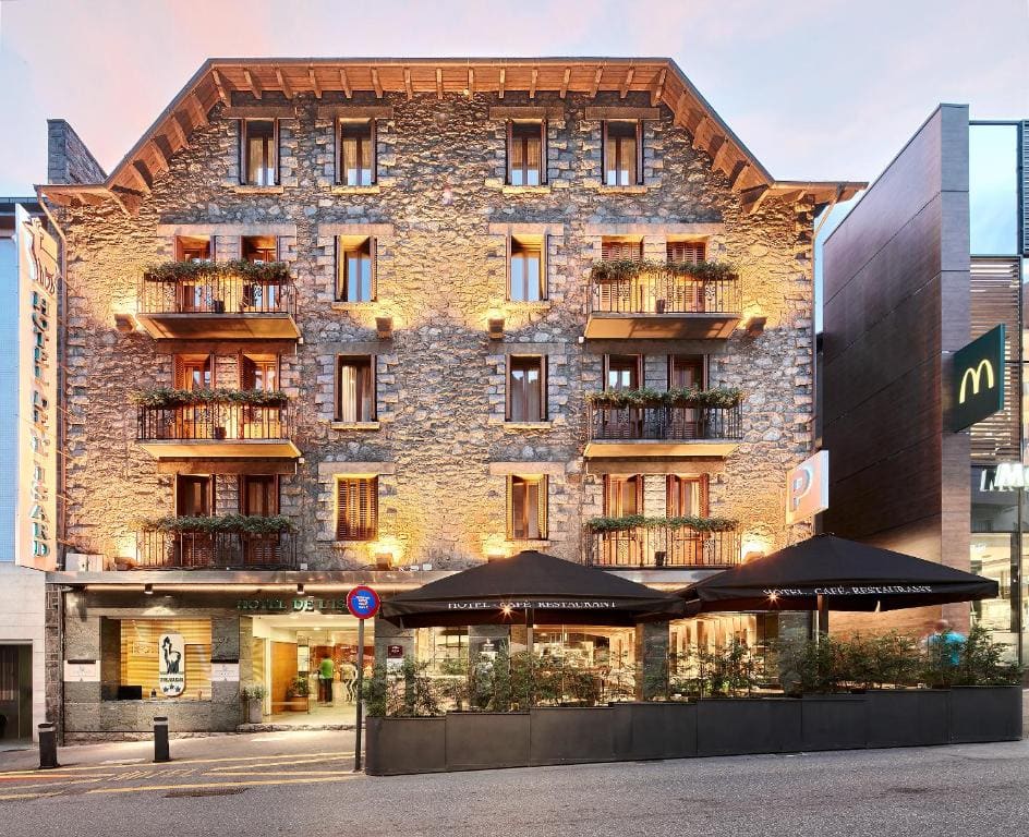 Hotel de l'Isard - Main view