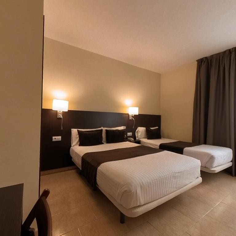 Hotel Marfany - View 2