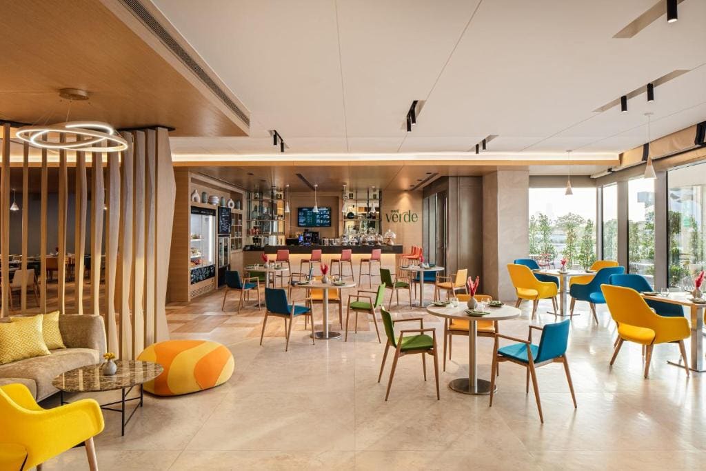 Holiday Inn & Suites - Dubai Science Park by IHG - View 3